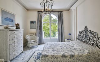 6a40060c-b144-42c8-8fb8-983754bdf4ed