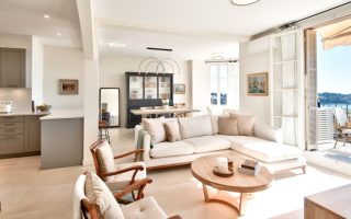 villefranche-sur-mer-appartement-3-pieces-de-87m-a-vendre-balcon-plein-sud-tres-jolie-vue-mer-renove-parking-et-cave-21