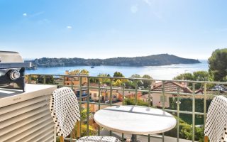 villefranche-sur-mer-appartement-3-pieces-de-87m-a-vendre-balcon-plein-sud-tres-jolie-vue-mer-renove-parking-et-cave-6